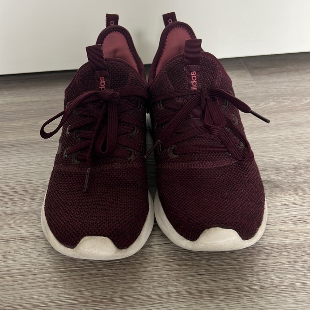 Adidas Cloud foam - Burgundy